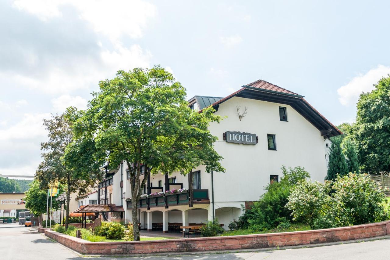 Hotelgasthof Schmucker Mossautal Bagian luar foto